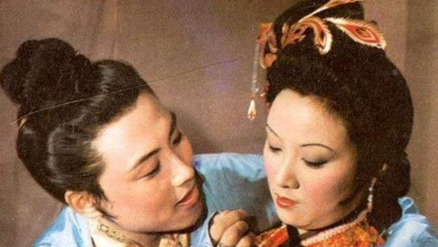 87版王熙凤最美的十个镜头,王扶林导演选择邓婕,因为她太上镜了